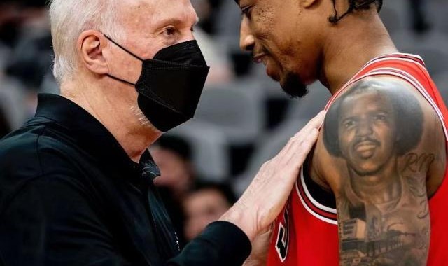 星空体育下载-【现场】马刺赢球为波波庆生 德罗赞收获爱与感动